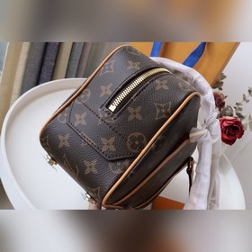 LV &nbsp; Серия подержанных сумок Модель M51183 &nbsp;Сум