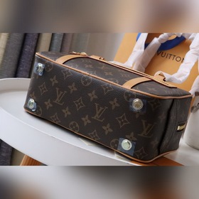 LV &nbsp; Серия подержанных сумок Модель M51183 &nbsp;Сум
