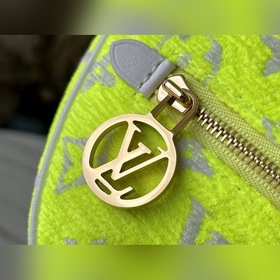 LV Артикул： M81484 Полумесячный подмышечный чехол Изготовлена и
