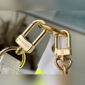 LV Артикул： M81484 Полумесячный подмышечный чехол Изготовлена и
