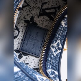 LV Артикул： M81166 Джинсовый синий Loop полукруглая сумка-багет 