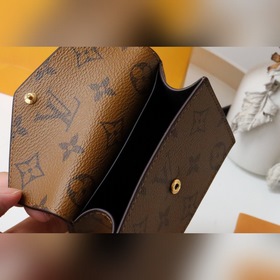 LV Артикул： M0345U  Daily Multi Pocket 30-миллиметровый ремень