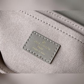 LV Артикул： M20838 Коричнево-серый Маленькая сумка на цепочке С