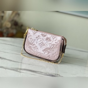 LV Артикул： M58009 Лакожа розовый MINI POCHETTE ACCESSORIES сумо