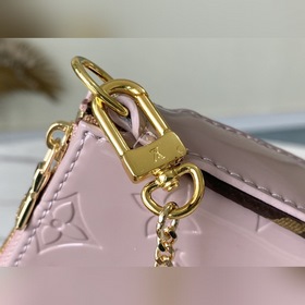 LV Артикул： M58009 Лакожа розовый MINI POCHETTE ACCESSORIES сумо