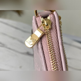 LV Артикул： M58009 Лакожа розовый MINI POCHETTE ACCESSORIES сумо