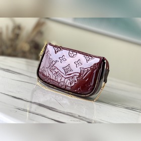 LV Артикул： M58009 Лакожа, бордовый MINI POCHETTE ACCESSORIES Э