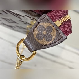 LV Артикул： M58009 Лакожа, бордовый MINI POCHETTE ACCESSORIES Э
