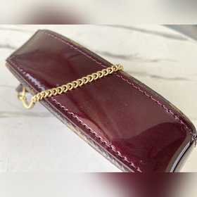LV Артикул： M58009 Лакожа, бордовый MINI POCHETTE ACCESSORIES Э