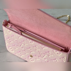 LV Артикул： M61276 Розовый Кожаный комплект из трех предметов Бо