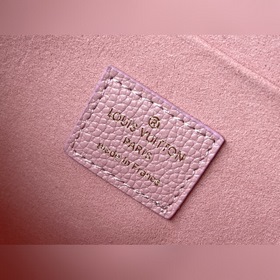 LV Артикул： M61276 Розовый Кожаный комплект из трех предметов Бо