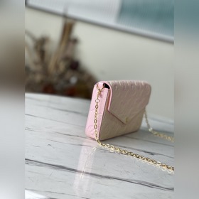 LV Артикул： M61276 Розовый Кожаный комплект из трех предметов Бо