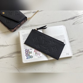 LV Артикул： M80697 Сумка Pochette Félicie с леопардовым принтом 