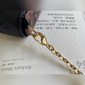 LV Артикул： M80697 Сумка Pochette Félicie с леопардовым принтом 