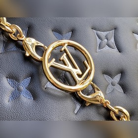 LV Артикул： M80742 Pochette Coussin Сумка на цепочке Мягкая текс