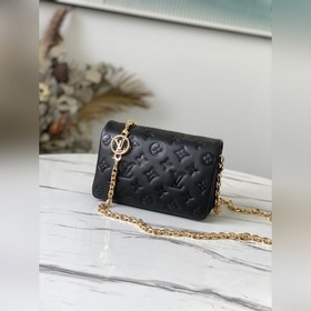 LV Артикул： M80742 Pochette Coussin Сумка на цепочке Мягкая текс