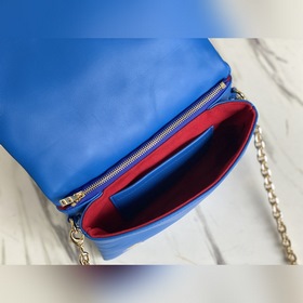 LV Модель： M80743 Pochette Coussin Сумка на цепочке Мягкая текст