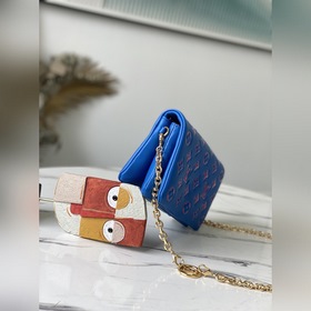 LV Модель： M80743 Pochette Coussin Сумка на цепочке Мягкая текст