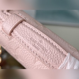 LV Артикул： M81389 Сумка на цепочке Изготовлена из мягкой кожи,