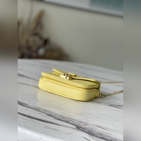 LV Артикул： M81407 Сумка на цепочке Изготовлена из мягкой кожи,