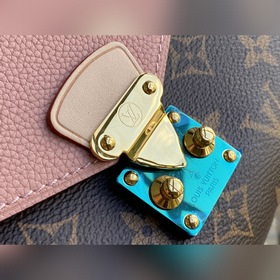 LV Модель： M41201 Красная сумка с цепочкой Уникальный дизайн из 