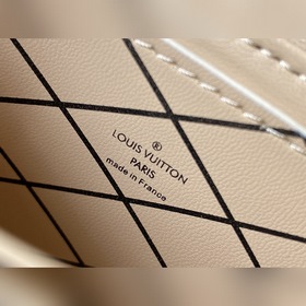 LV Модель： M68566 Старый чемодан ESSENTIAL TRUNK с цепочкой Сумк