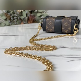 LV Модель： M68566 Старый чемодан ESSENTIAL TRUNK с цепочкой Сумк