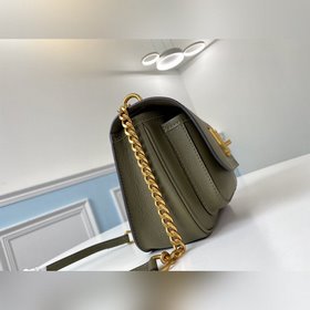 LV « » Артикул： M57067 Каки-зеленый «Lockme Chain» Маленькая сумк