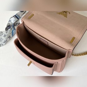 LV Модель： M57071 Розовая сумка Lockme Chain Small Изготовлена и