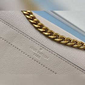 LV Модель： M57072 Серо-коричневая сумка Lockme Chain Small Изгот