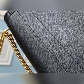LV Модель： M57073 Черная сумка Lockme Chain Small Изготовлена из