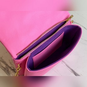 LV Артикул： M80745 Pochette Coussin Сумка на цепочке Мягкая текс
