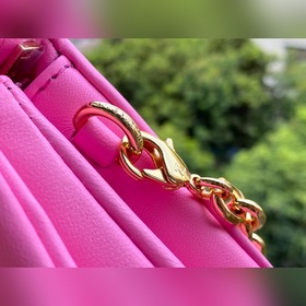 LV Артикул： M80745 Pochette Coussin Сумка на цепочке Мягкая текс