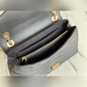 LV Артикул： M58552NEW WAVE Сумка на цепочке с V-образной стежкой