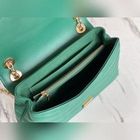 LV Модель： M58664 NEW WAVE Сумка на цепочке с V-образной стежкой