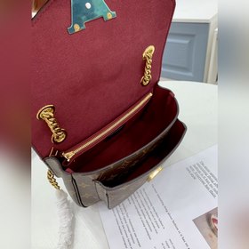 LV Модель： M45592 Сумка NeoMonceau с красной подкладкой Дополняе