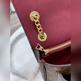 LV Модель： M45592 Сумка NeoMonceau с красной подкладкой Дополняе