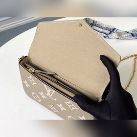 LV Артикул： M69977  Pochette Félicie сумка на цепочке Сумка из 