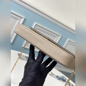 LV Артикул： M69977  Pochette Félicie сумка на цепочке Сумка из 