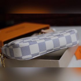 LV MINI POCHETTE ACCESSORIES Маленькая сумка Модель N58009  Эта 
