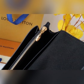 LV Сумка с цепочкой Модель： M67841 Полностью из кожи с тиснением