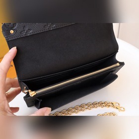 LV Сумка с цепочкой Модель： M67841 Полностью из кожи с тиснением