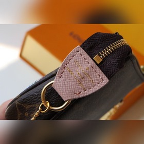 LV Мини-сумочка Accessoires Артикул： M58009 Новейшая рождестве
