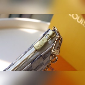 LV Мини-сумочка Accessoires Артикул： M58009 Новейшая рождестве