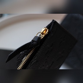 LV сумка POCHETTE FELICIE Артикул： M64065 Элегантная и компактн