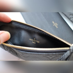 LV сумка POCHETTE FELICIE Артикул： M64065 Элегантная и компактн