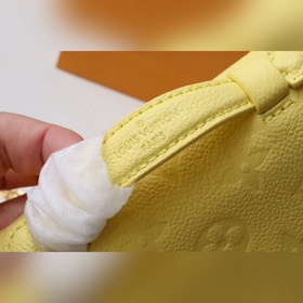 LV 【Сумка на цепочке】 Артикул： m81390 Сумка с тиснением и цепочк