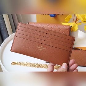 LV Сумка с цепочкой Артикул： m68697  Сумка на цепочке из кожи 