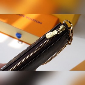 LV Mini Pochette Accessoires Артикул： M58009 Новая рождественск