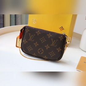 LV Mini Pochette Accessoires Артикул： M58009 Новая рождественск
